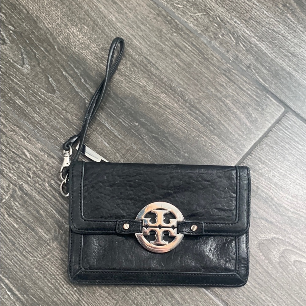Tory Burch wristlet wallet